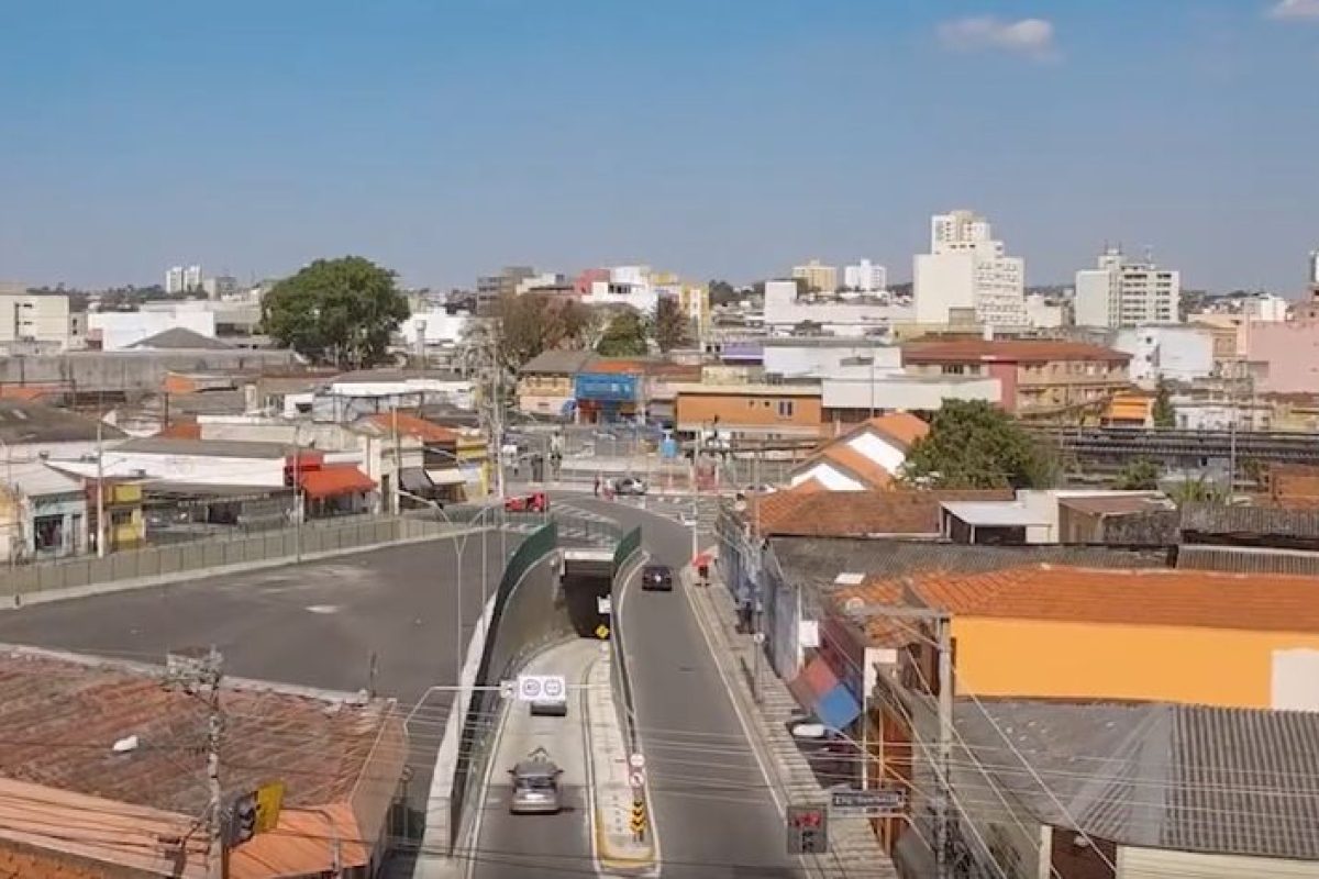 Webinário do CBT destacou os desafios e soluções na construção de túnel urbano sob ferrovia em Mogi das Cruzes